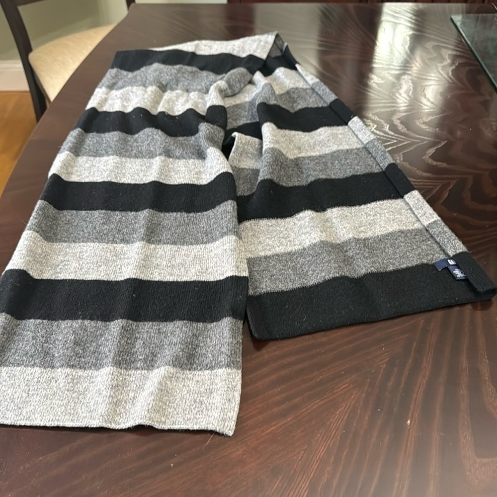 Beautiful lambswool scarf